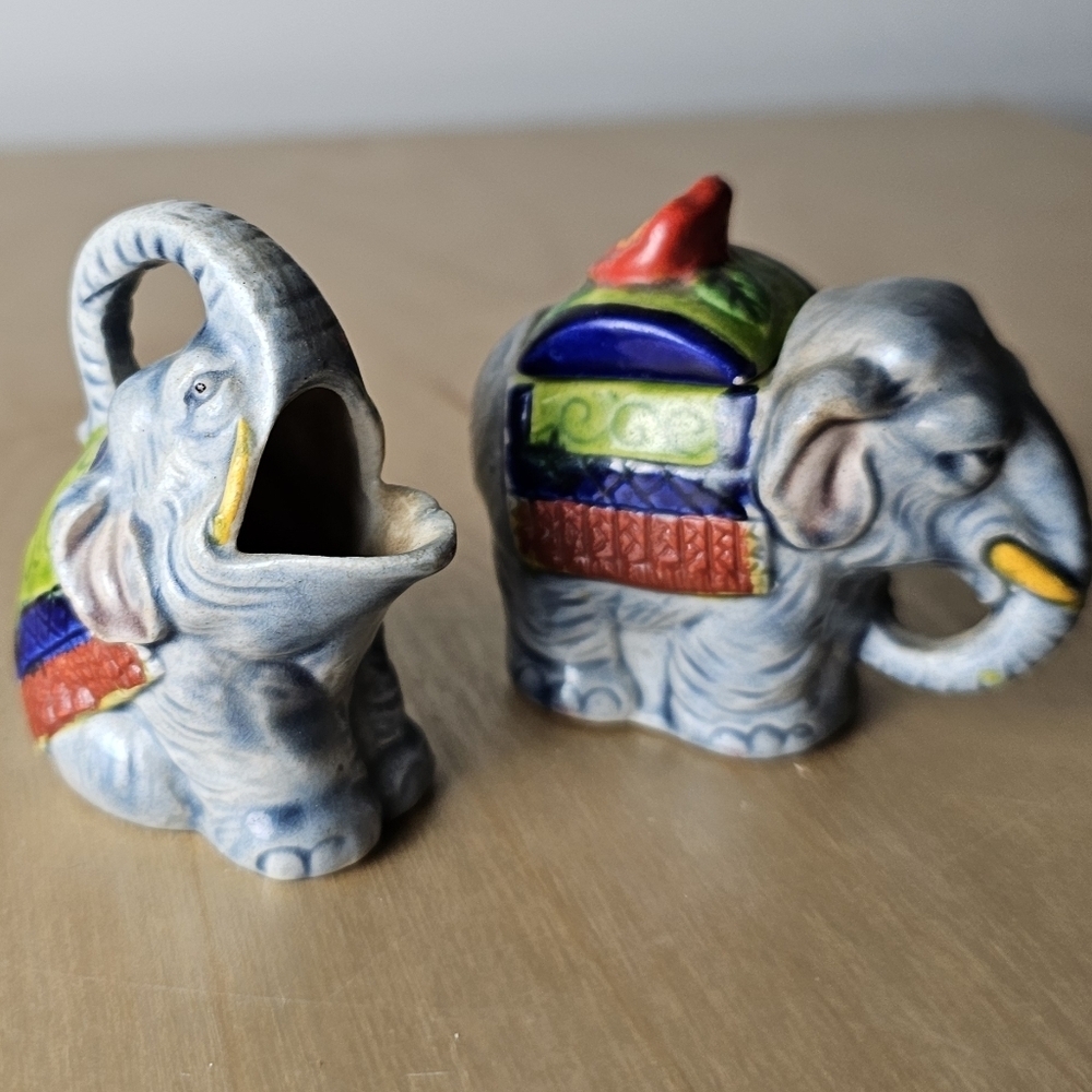 Vintage Ceramic Tiny Circus Elephant Creamer and Sugar Set - Picture 2 of 8